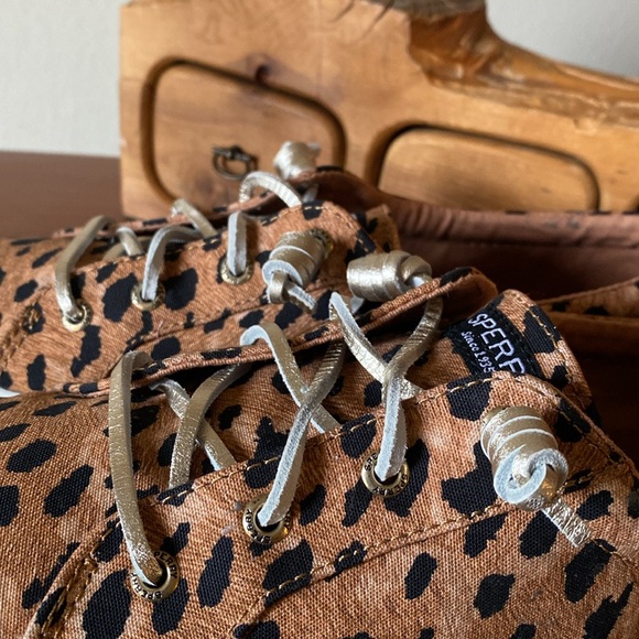 Sperry Pier Wave Leopard Print Boat Shoes - Picture 8 of 9